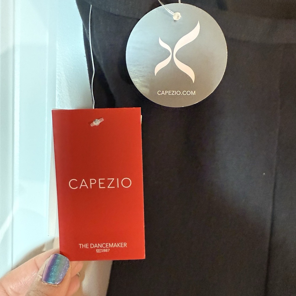 Capezio Women's Camisole Leotard with Bratek Size XS NWT - Picture 5 of 14